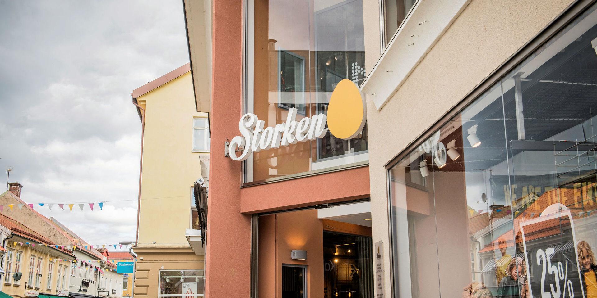 Två butiker i centrala Alingsås har i veckan begärts i konkurs.