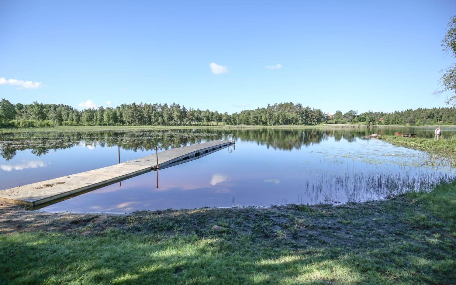 Uddabosjön, Vårgårda kommun: 21,8 grader (uppmätt 29 juni).