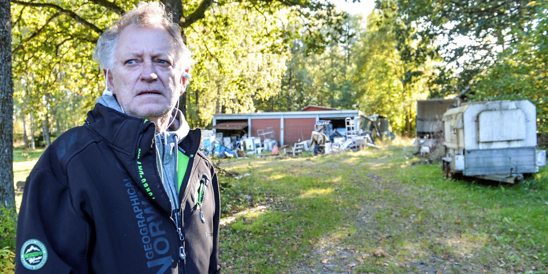 MISSNÖJD. Ulf Laurin, 64 år, är kritisk till boendet i Gräfsnäs som han placerats på av socialförvaltningen.