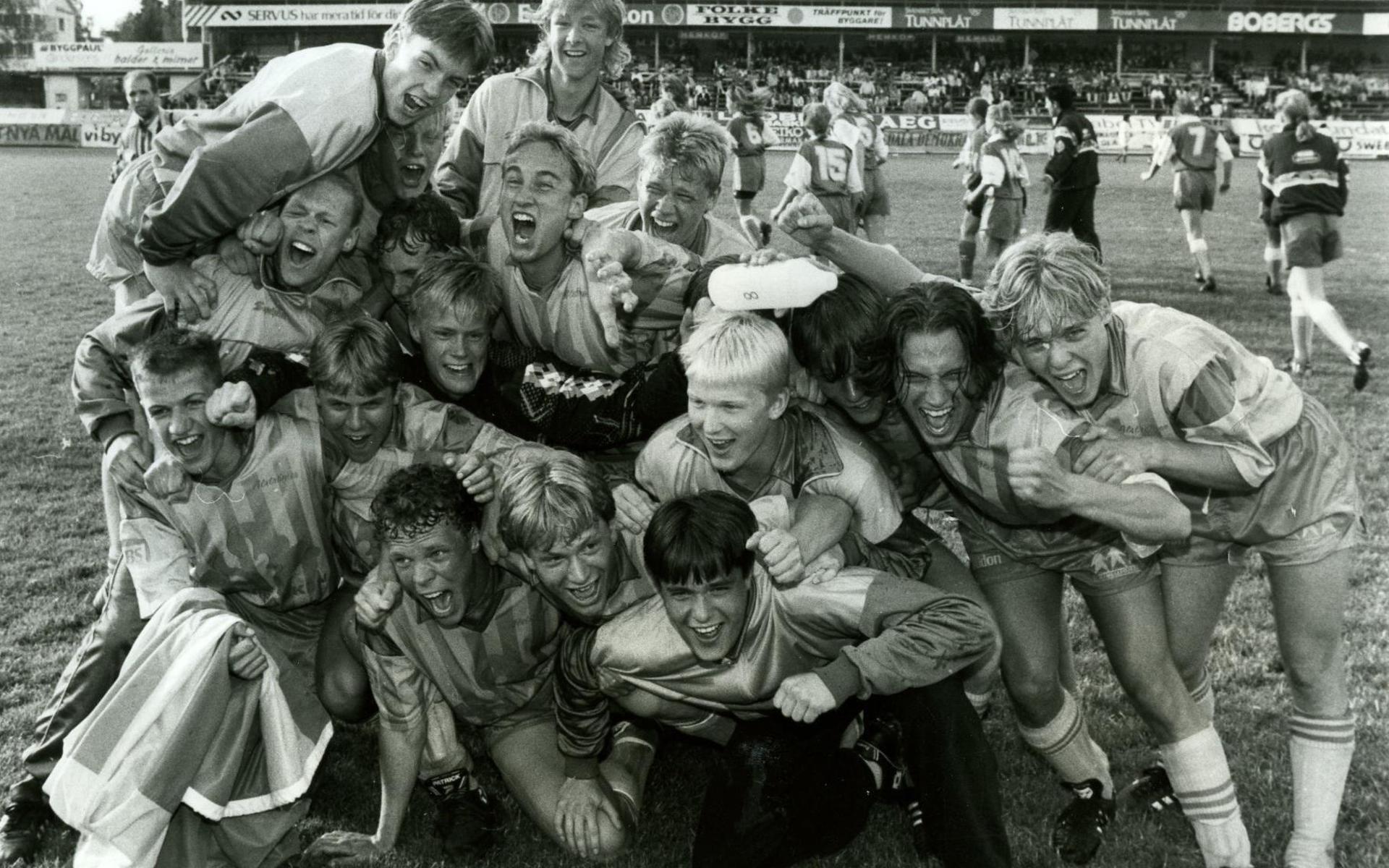 Gänget från Alströmergymnasiet som mot alla odds tog hem skol-VM i fotboll 1991.