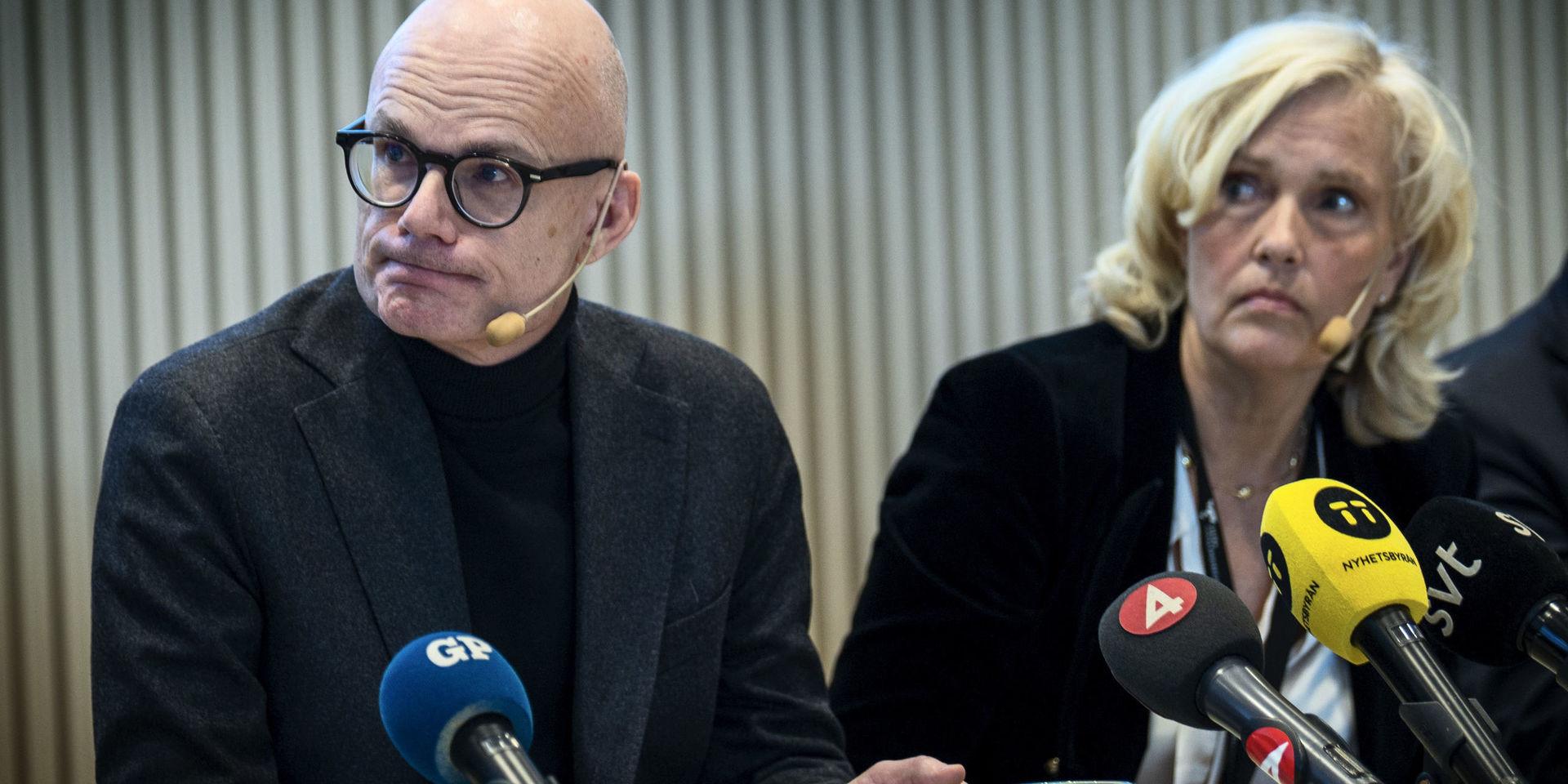 Smittskyddsläkaren Thomas Wahlberg och hälso- och sjukvårdsdirektören Ann Söderström. Arkivbild från en tidigare pressträff